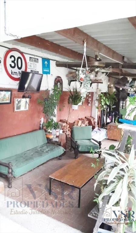 Venta casa 3 dormitorios, 3 baños cochera x 3, galpón fo...
