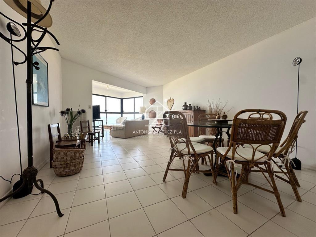 Apartamento en venta frente al mar