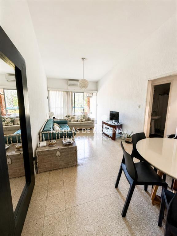 En venta apartamento de 1 dormitorio en edificio