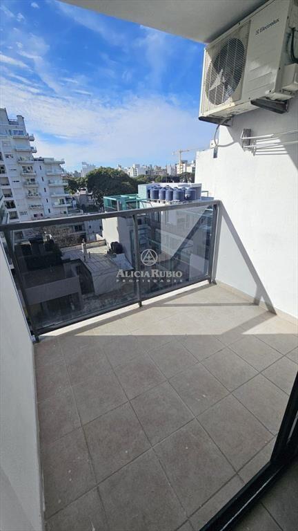 APARTAMENTO EN GOLF DE 2 DORMITORIOS Y 2 BAÑOS CON GARA...