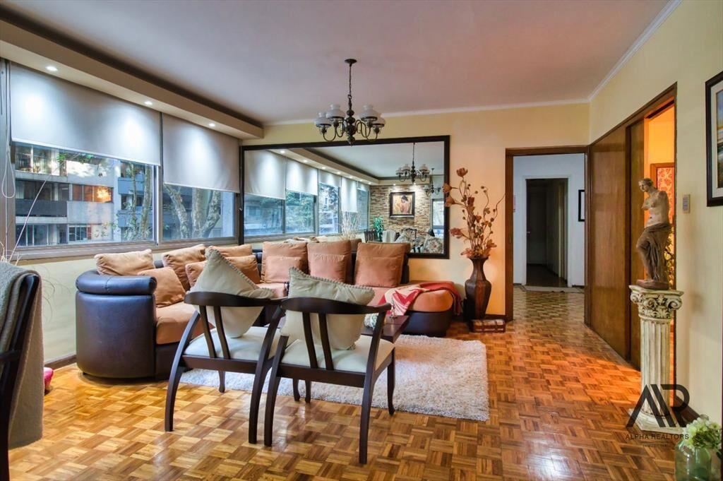 Apartamento en venta c/ cochera en Pocitos
