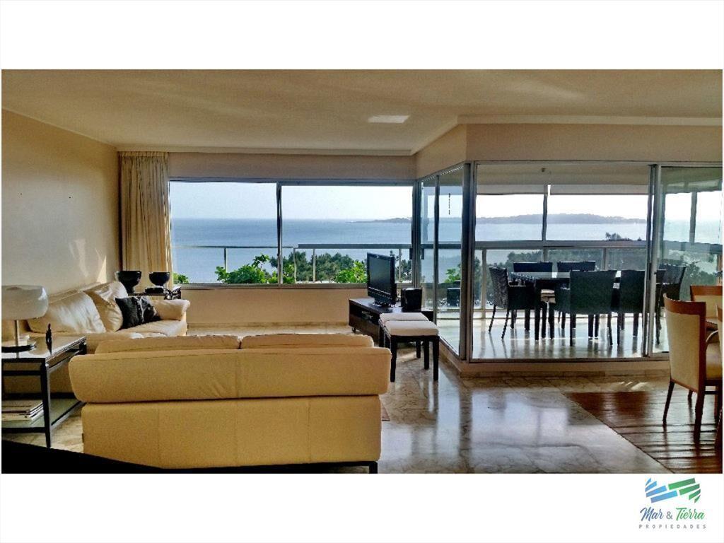 Apartamento en venta y alquiler, primera línea