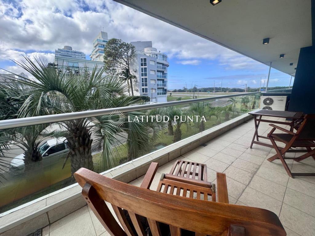 Apartamento 2 dormitorios. Brava