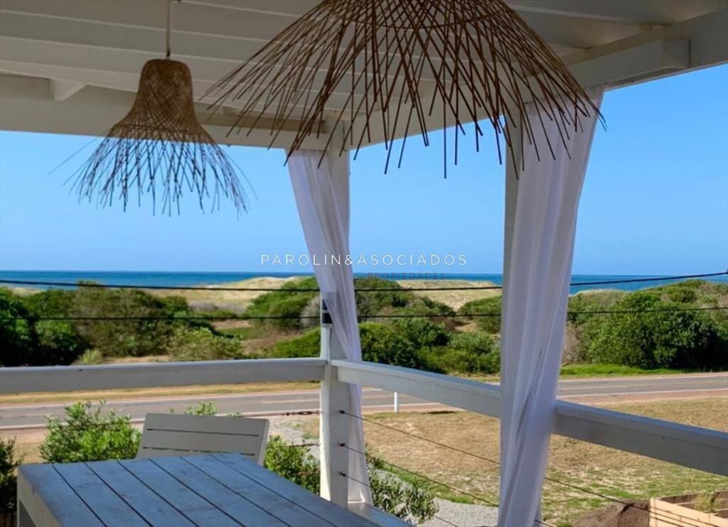 Casa en Venta de 3 Dormitorios en La Juanita,