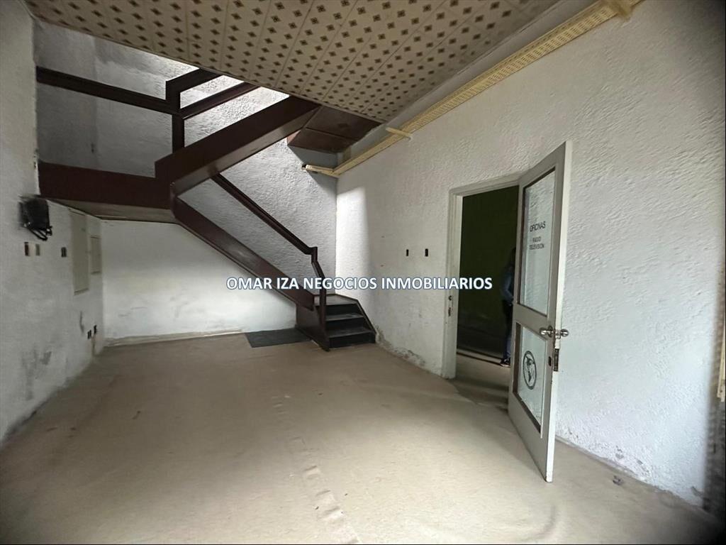 Alquiler local comercial Cno Maldonado 1700m2, galpón depos