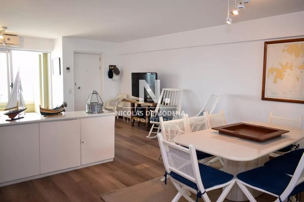 Departamento de 3 dormitorios + dep. en venta en