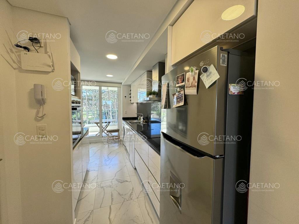 Venta apartamento 3 dormitorios. Playa mansa, del