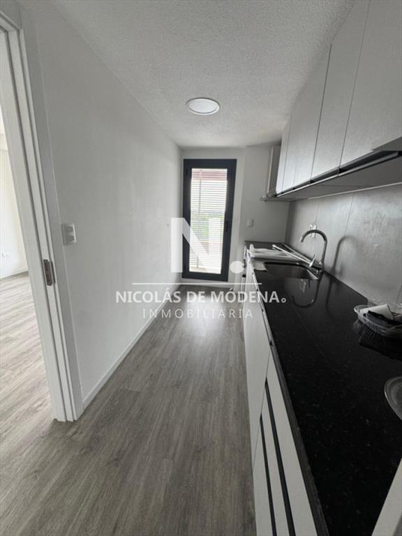 Vende impecable apartamento de 3 dormitorios con