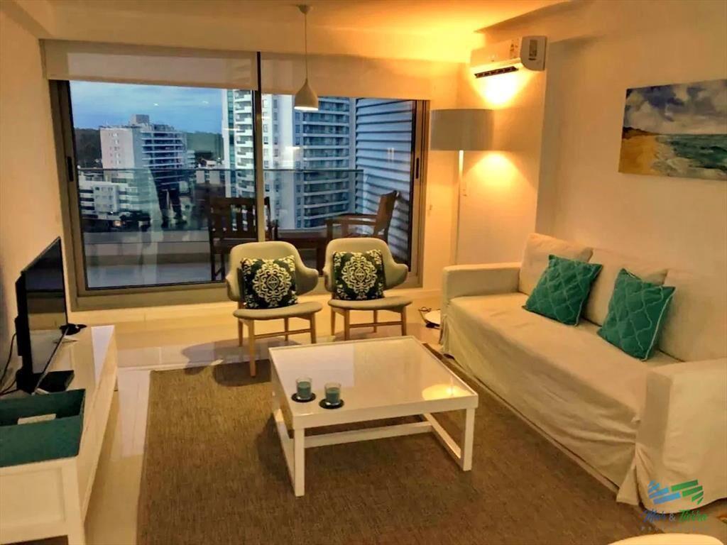 Vendo apartamento 3 dormitorios con servicios y