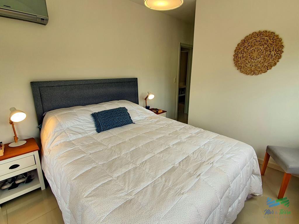 Vendo apartamento 2 dormitorios con gran terraza