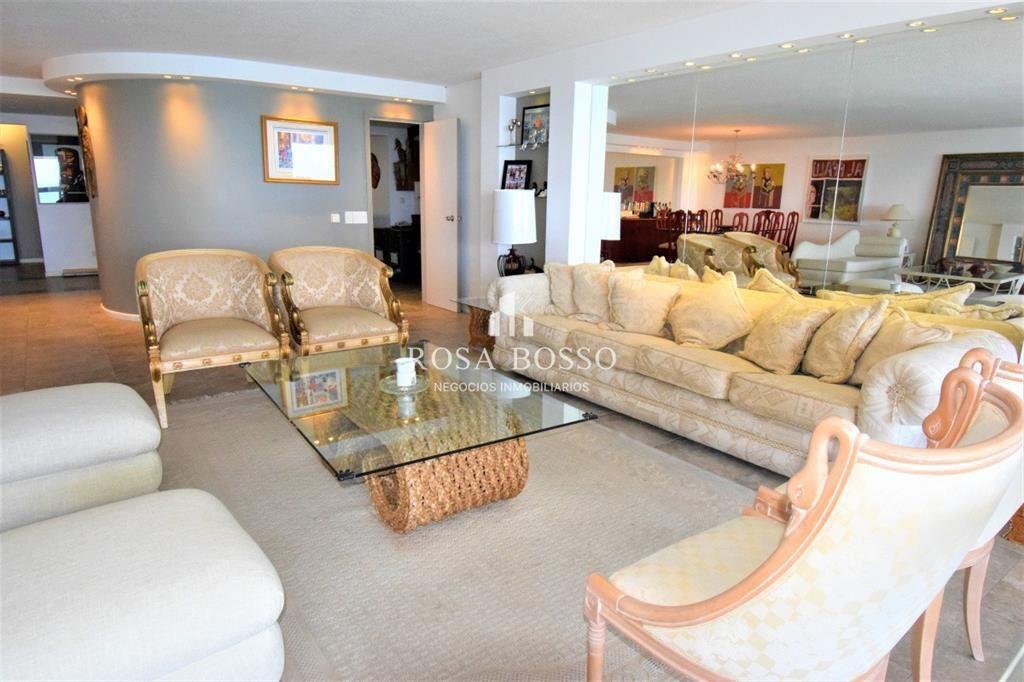 APARTAMENTO SOBRE PLAYA BRAVA