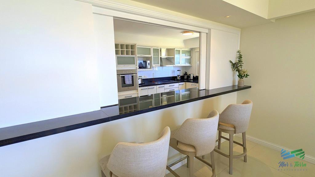 Venta de Apartamento 4 DORMITORIOS con vista al
