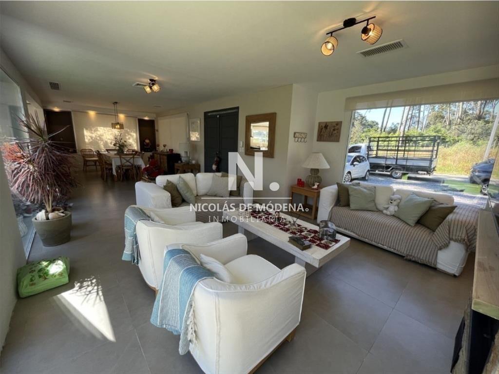 Alquila casa de 3 dormitorios en Mansa, Punta del Este