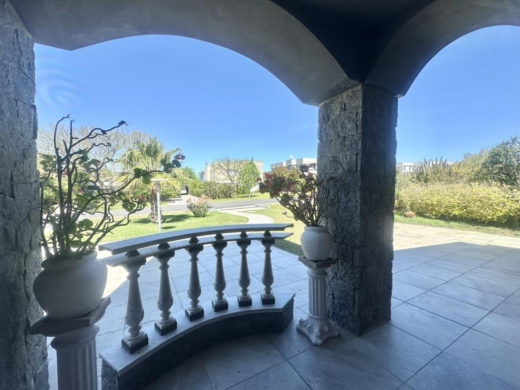Venta Exclusiva Casa en Lomas de Carrasco La Tahona - CON R