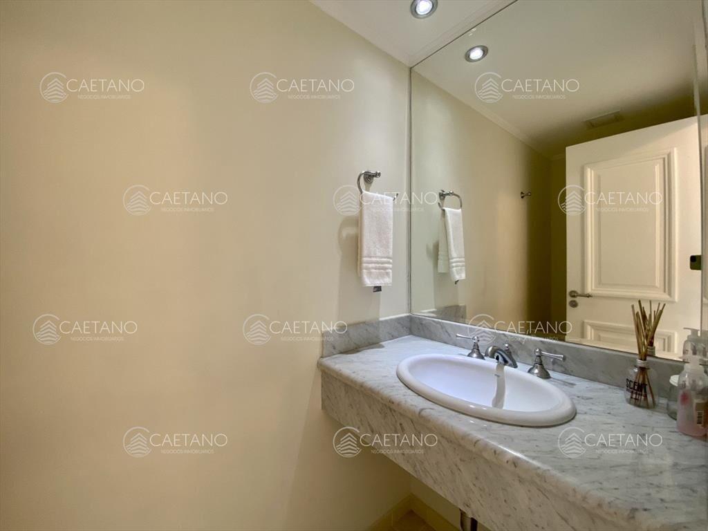 Venta apartamento 3 dormitorios. Playa mansa, del