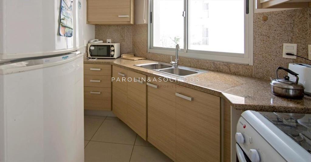 Lindo apartamento en venta de 2 dormitorios en Ocean Drive,