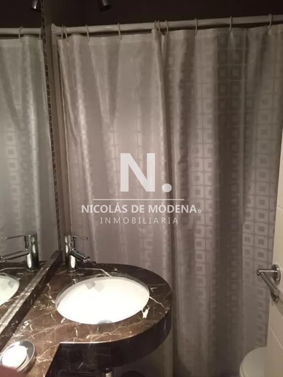 Impecable departamento, comodo e iluminado.