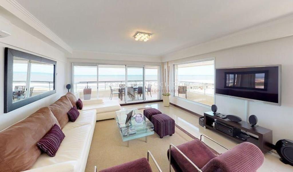 Apartamento en venta de 3 dormitorios en Torre