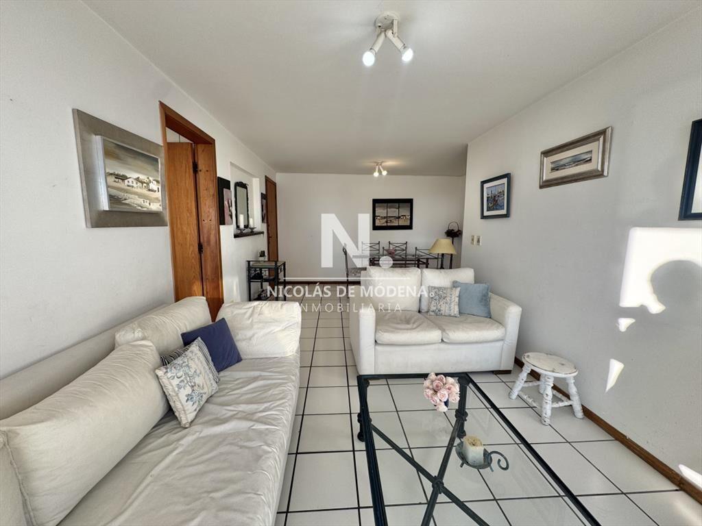 VENTA DE APARTAMENTO DE 2 DORMITIORIOS ZONA MANSA