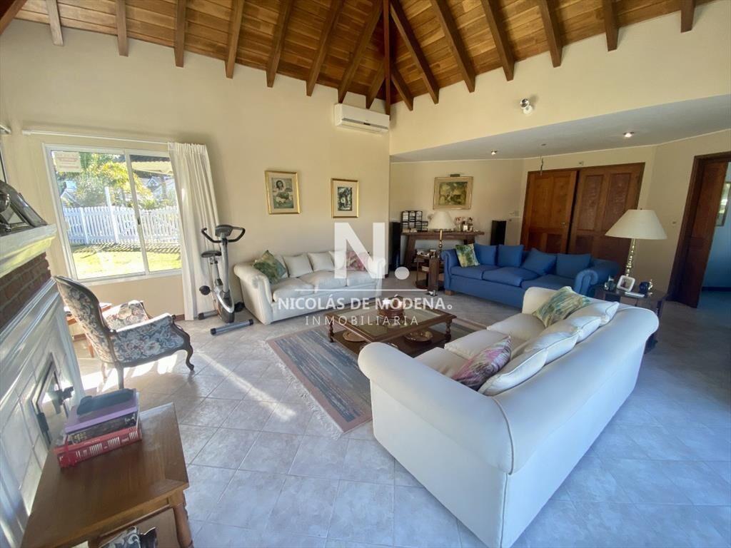 Venta casa 3 dormitorios en playa mansa Punta del