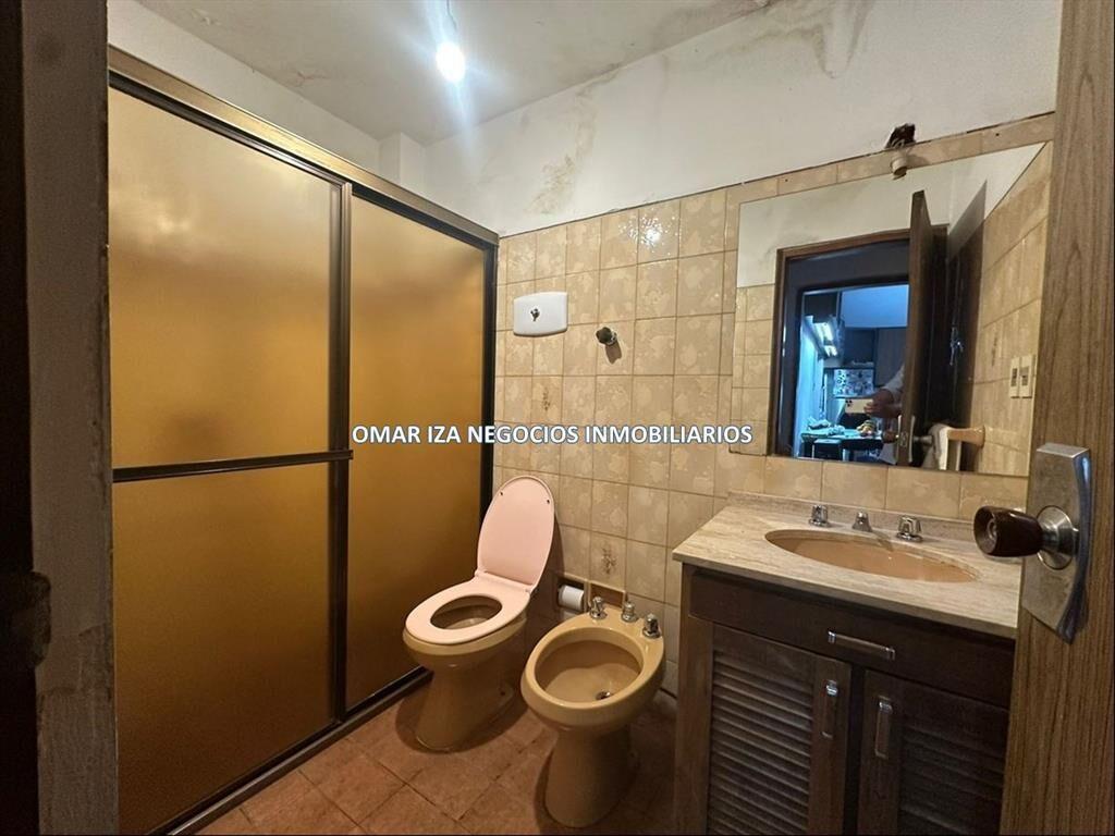 Venta casa a reciclar Atahualpa Prado 4 dormitorios fondo
