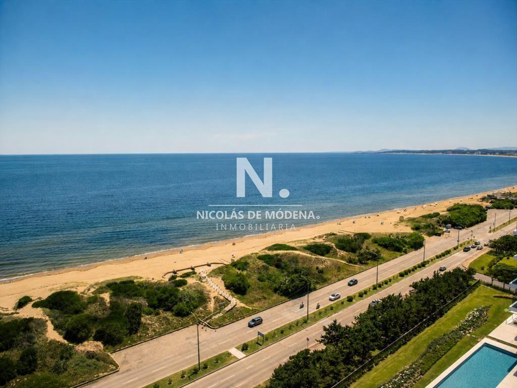 Espectacular departamento en torre premium frente