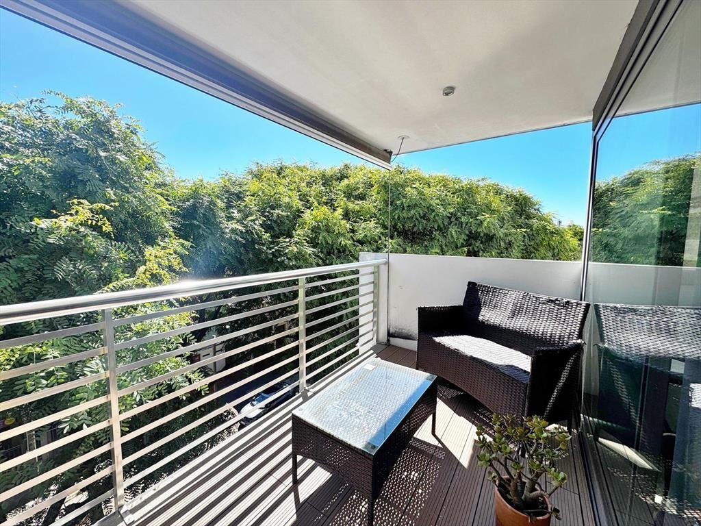 Venta de apartamento de 3 dormitorios CON RENTA y 2 cochera