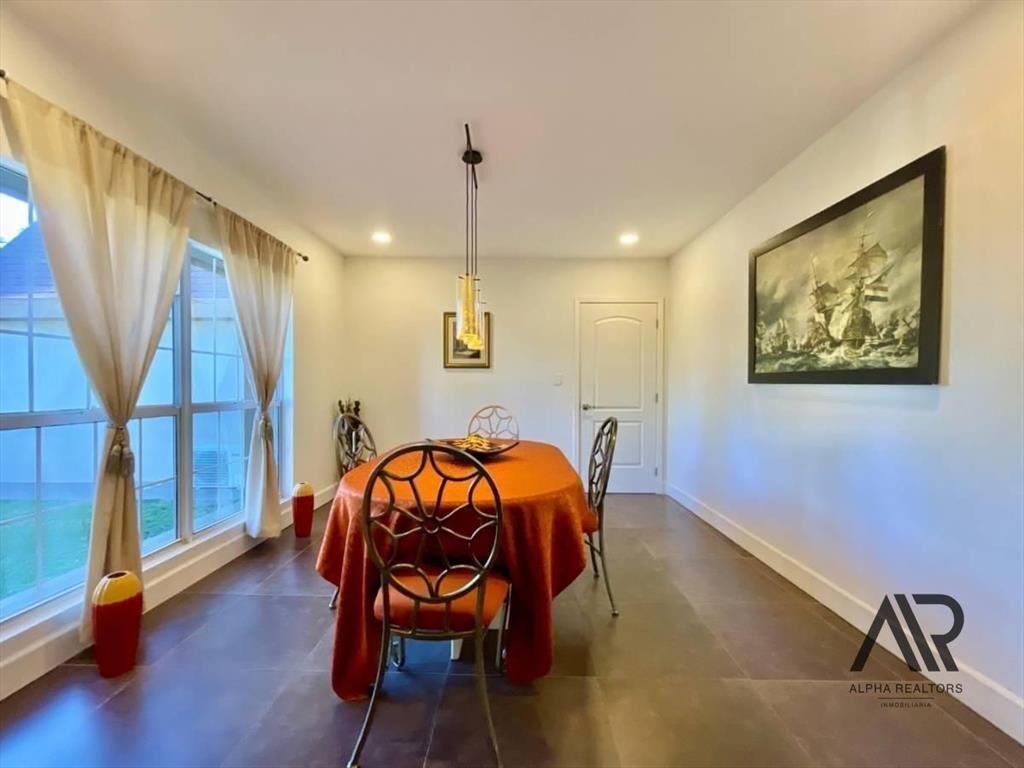 Impecable Residencia En Barrio Privado - Exclusiva Para...