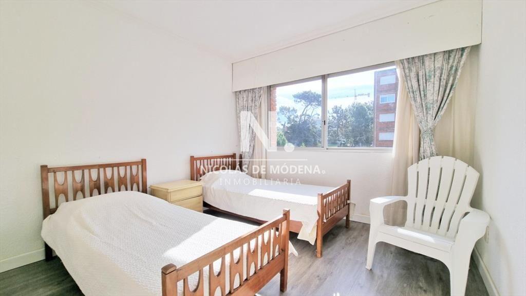 Vende departamento de 2 dormitorios en Mansa -