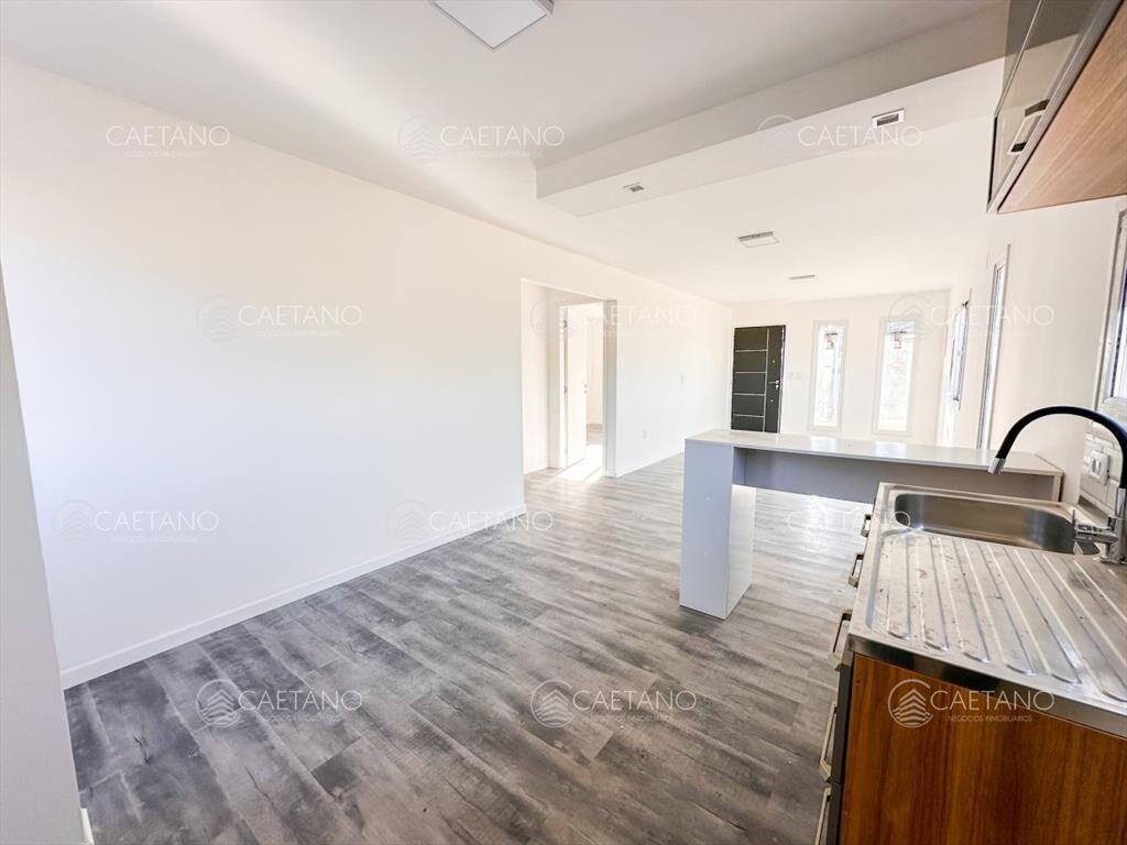 VENTA CASA 2 DORMITORIOS 1 BAÃ?O A ESTRENAR 4H