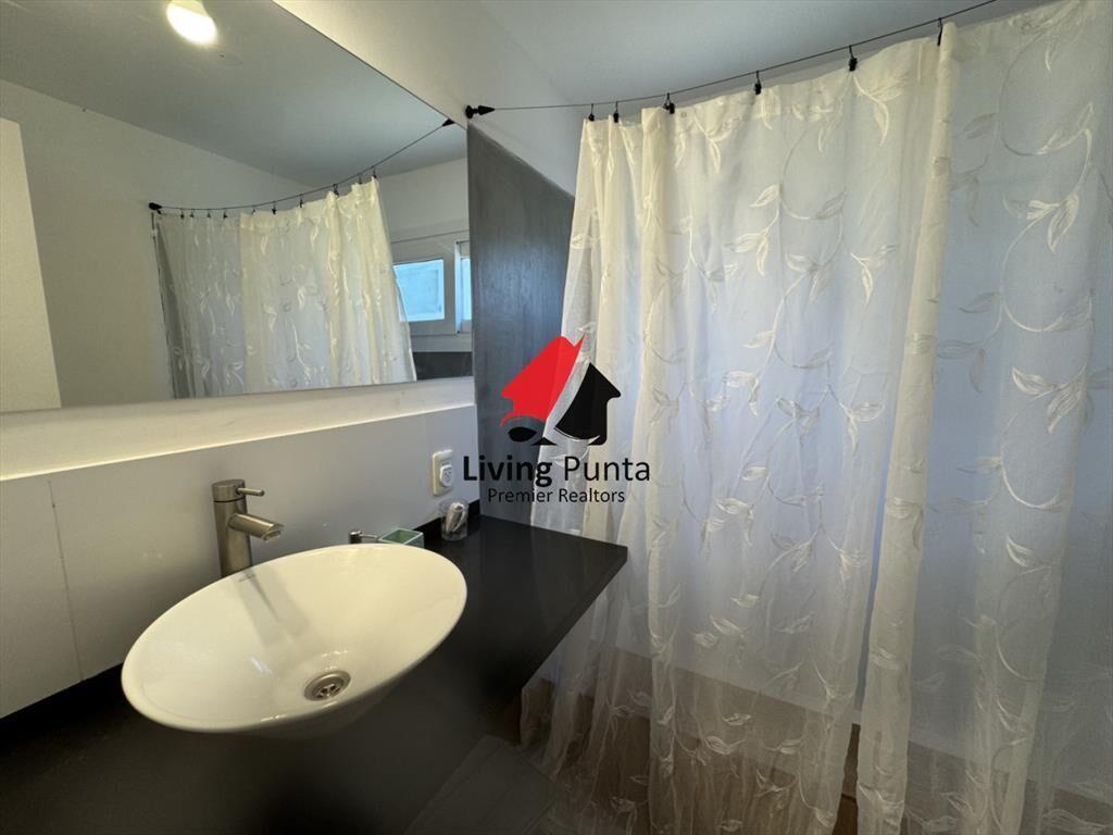 Casa en venta a media cuadra del mar