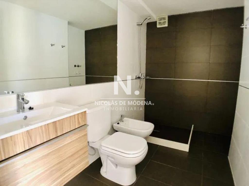Apartamento en Venta de 2 dormitorios en Tres e