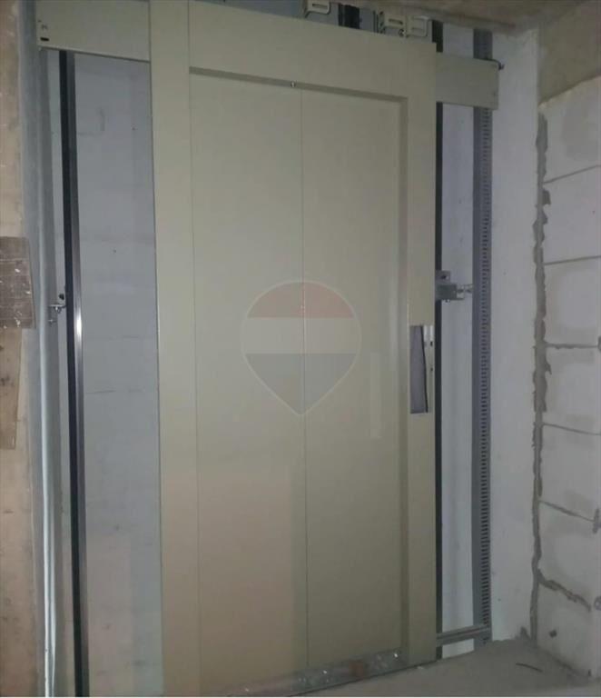 VENTA APARTAMENTO CORDÓN UN DORMITORIO CON GARAJE.