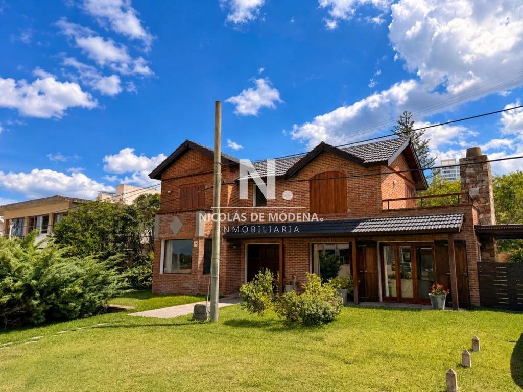 Vende hermosa casa en san rafael , cerca del mar,