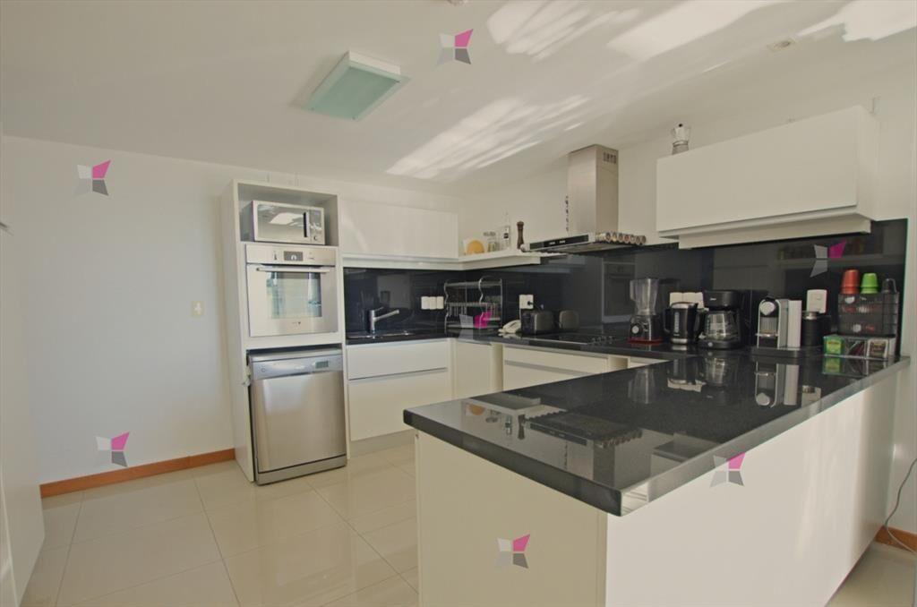 Apartamento de 3 dormitorios en torre de categoría - Prime
