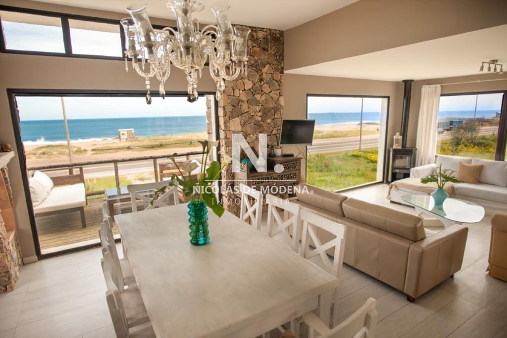 asa en venta con vista al mar de 4 dormitorios al