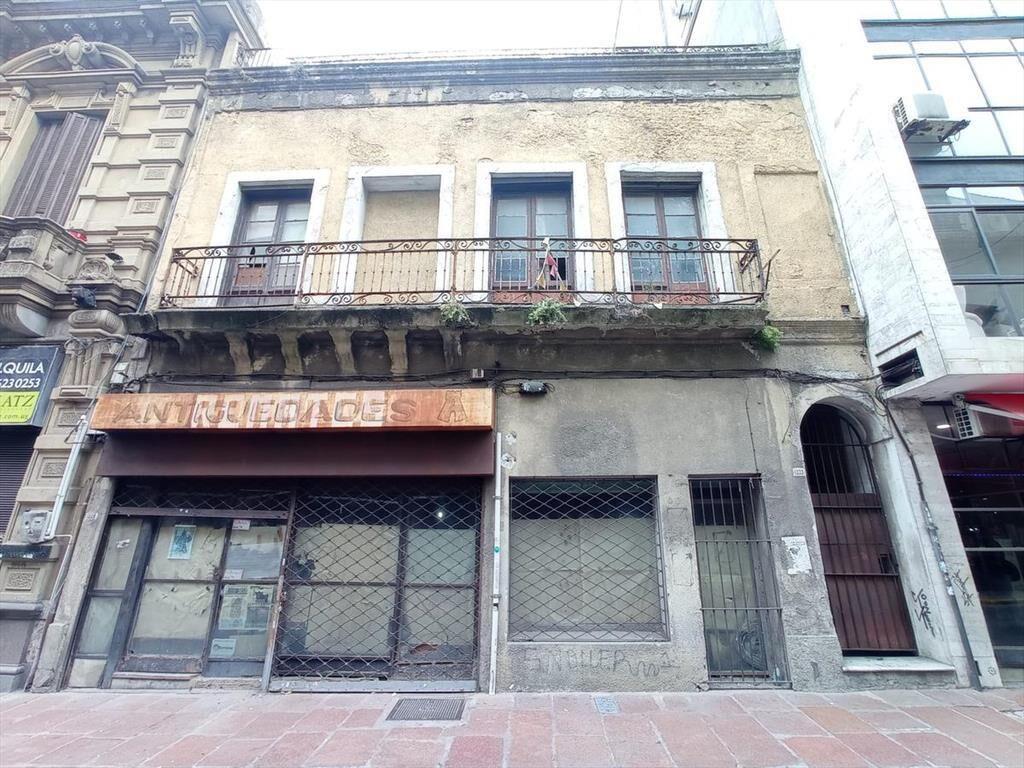 Local -Ideal Inversor,  a reciclar con potencial en Bartolo