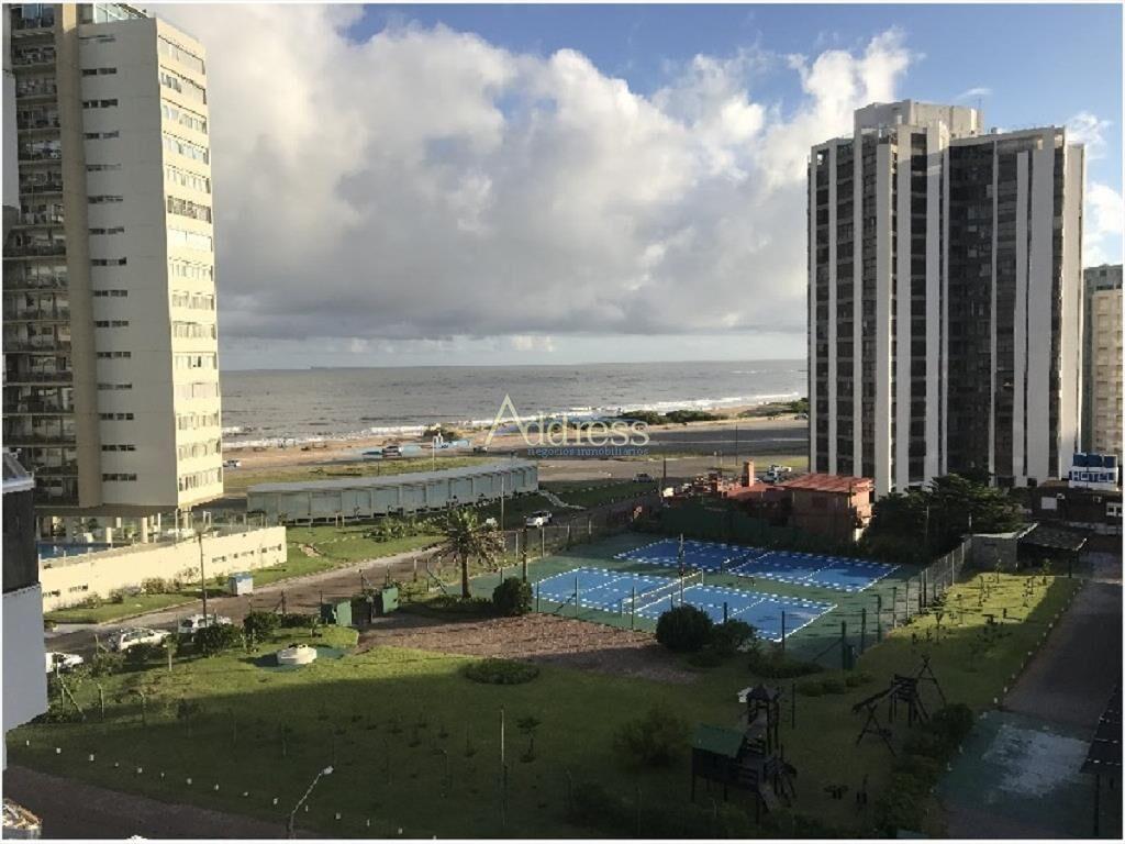 Apartamento en Brava, 1 dormitorios *