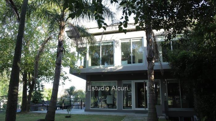 Edificio de Oficinas en Carrasco CON RENTA