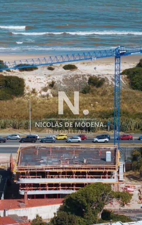 Apartamento en Venta de 3 Dormitorios Con VIsta a la Ramla