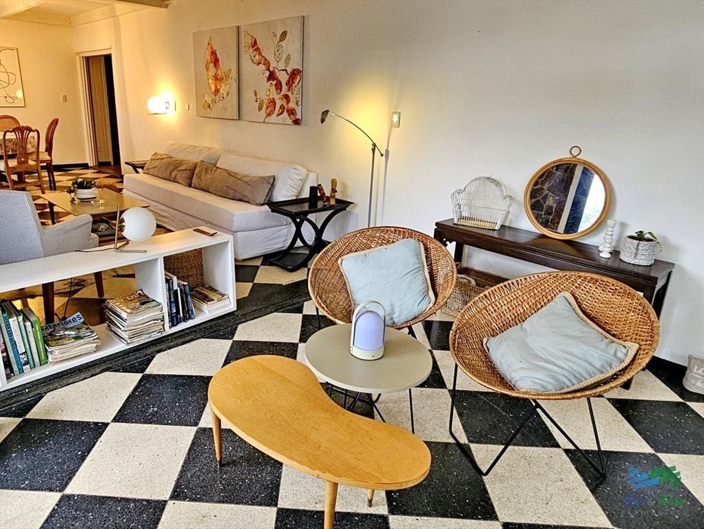 CASA EN ALQUILER, 4 DORMITORIOS Y PISCINA ZONA