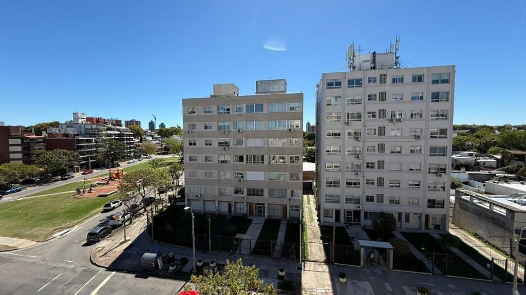 Almería esq Concepción del uruguay, 2 dorm,  60 m2