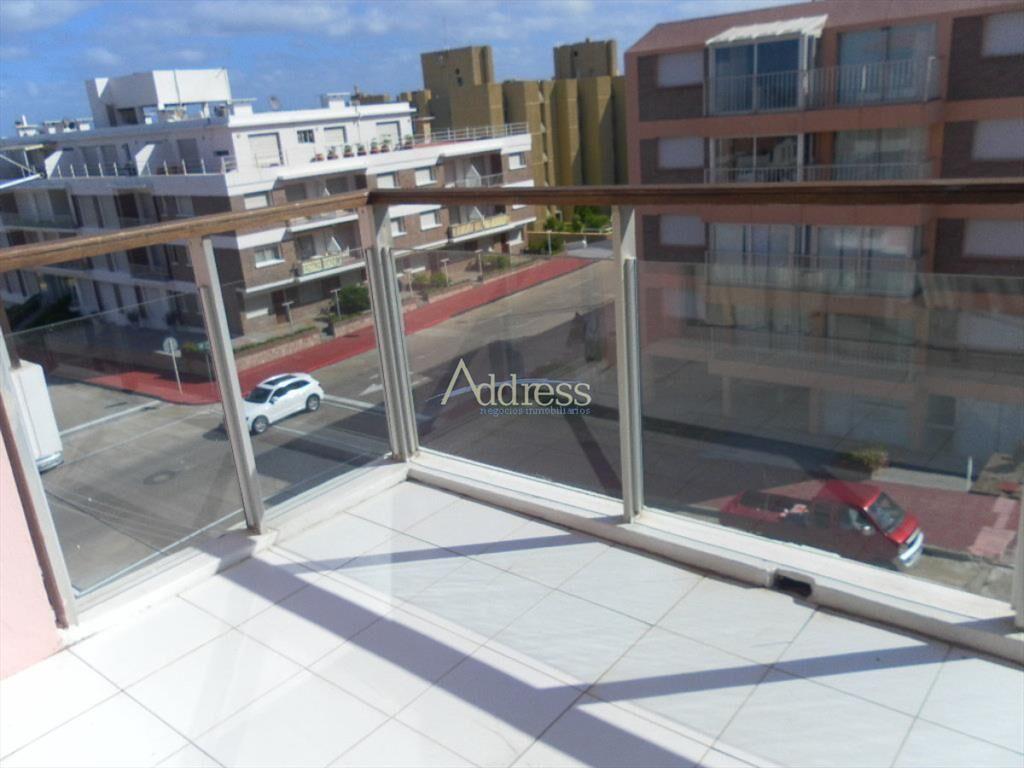 A  PASOS DE EL EMIR CON PISCINA