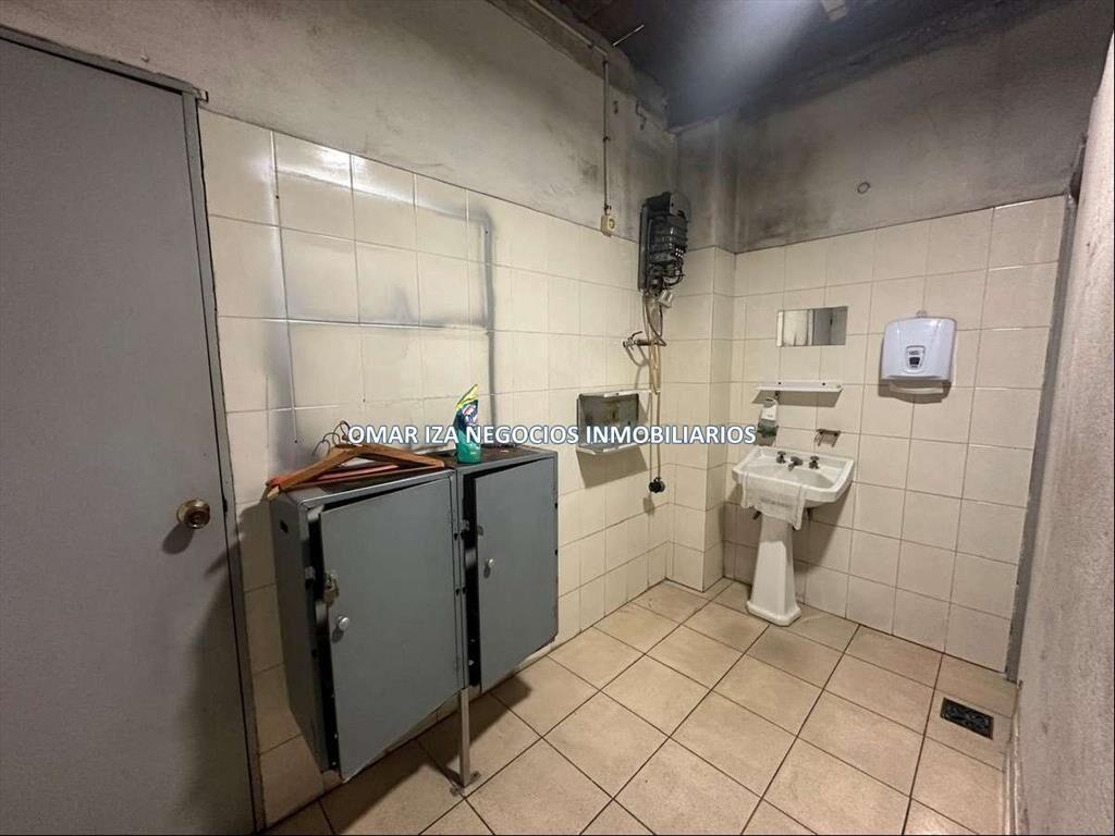 Venta local comercial e industrial, galpón depósito Goes