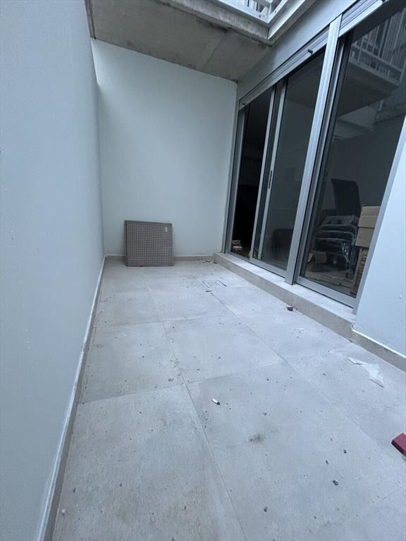 Alquiler apartamento monoambiente con patio en palermo a es