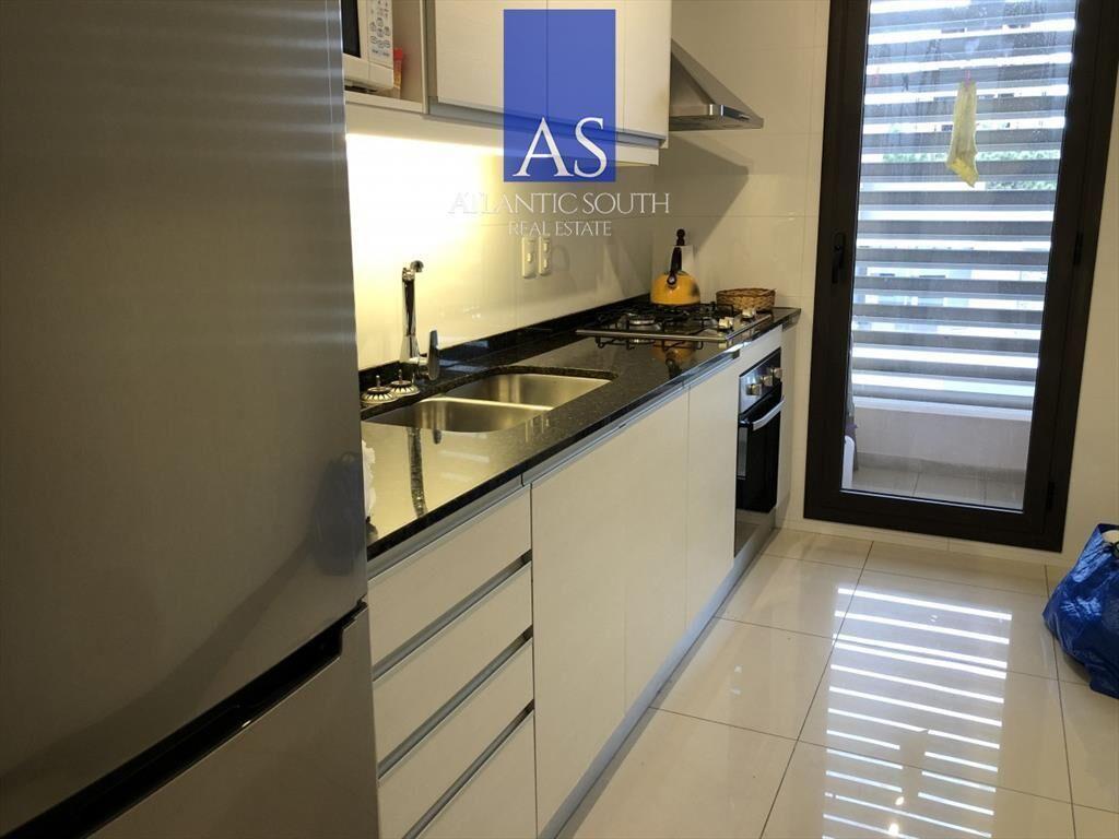 Apartamento de 3 dormitorios con servicios Punta