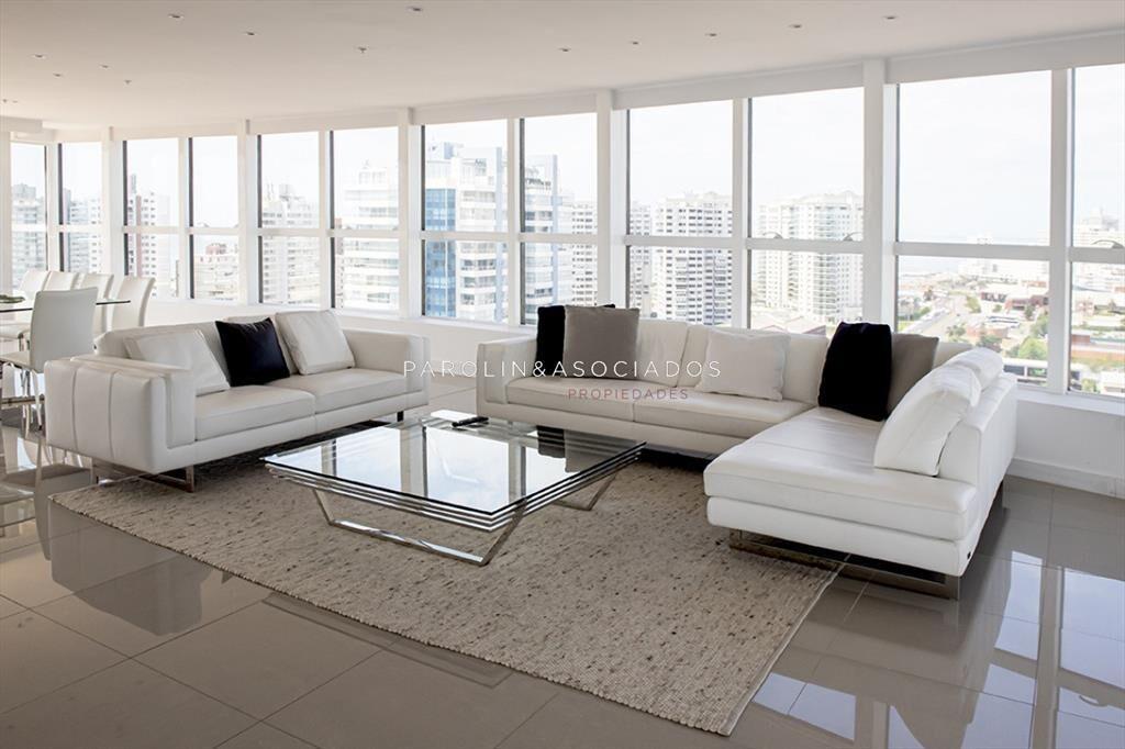 Penthouse en venta de 4 dormitorios en Alexander