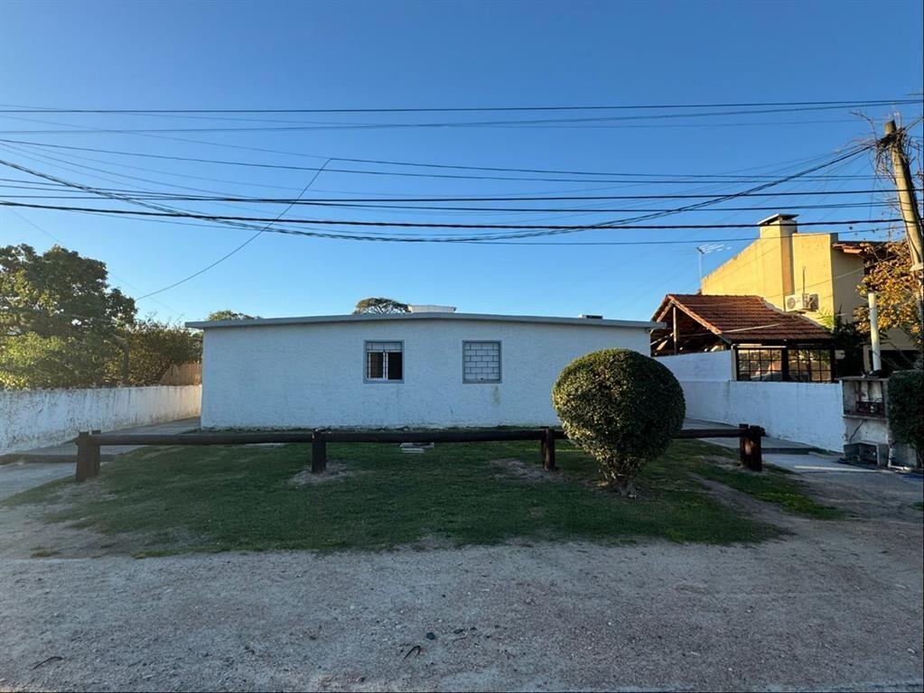 Venta Casas Shangrilá Sur padrón con 8 casas para inversión