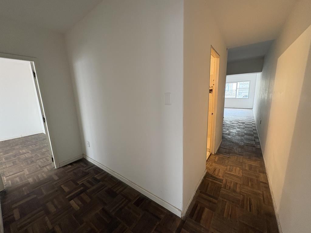 Alquiler - Apartamento al frente con dos dormitorios en el C