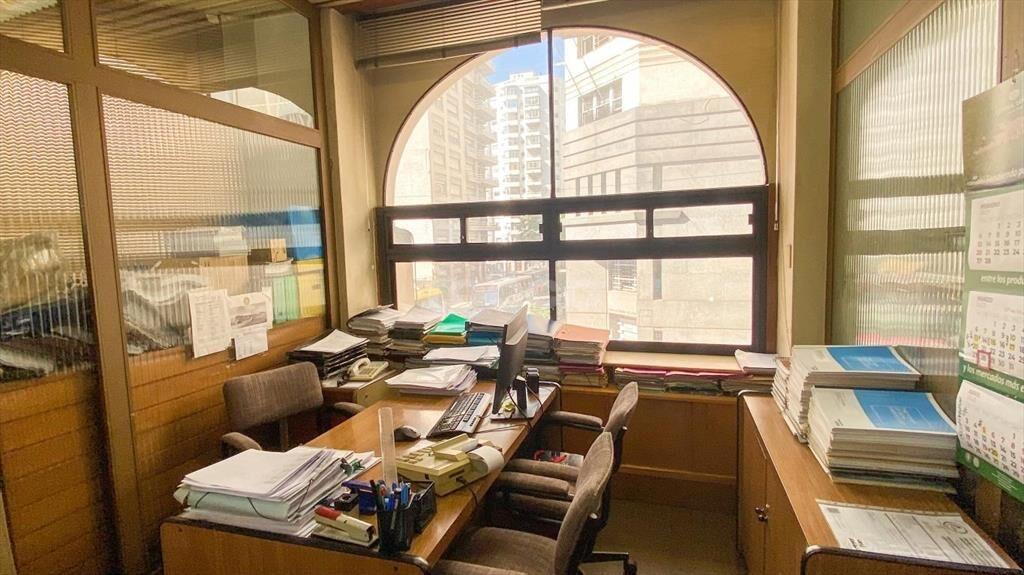 E AMPLIA OFICINA O VIVIENDA EN EL CENTRO
